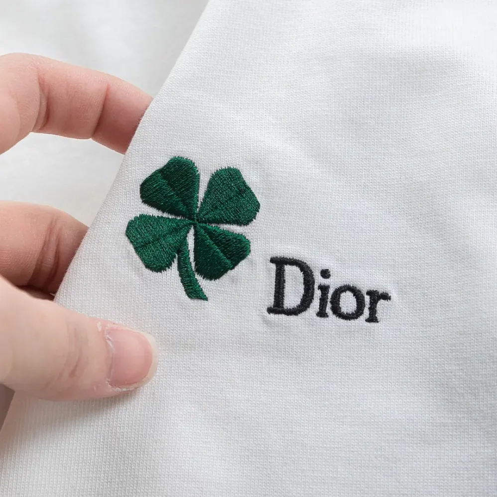 Dior T-Shirt with Dior Clover Embroidery Relaxed Fit White Cotton Jersey for Women Dior T-Shirt with Dior Clover Embroidery Relaxed Fit White Cotton Jersey for Women