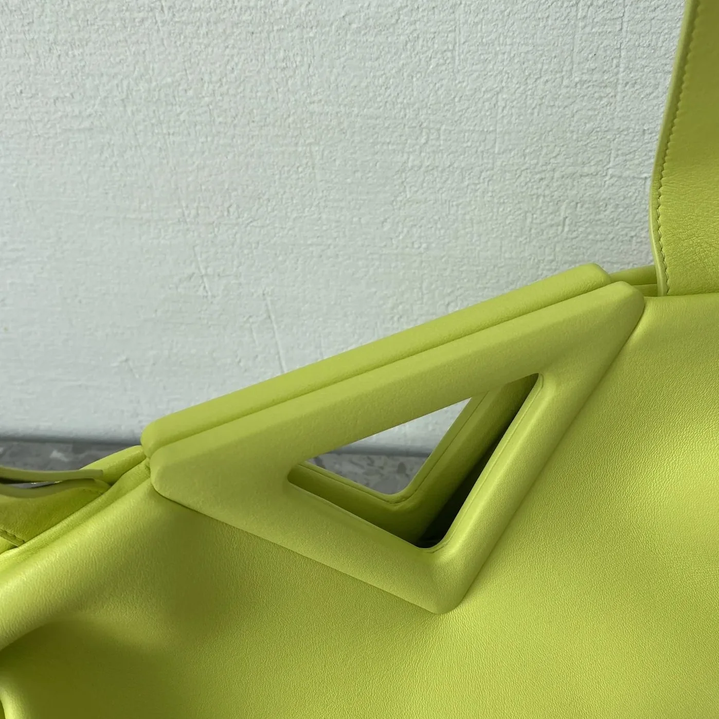 Bottega Veneta Point Light Yellow Bottega Veneta Point Light Yellow