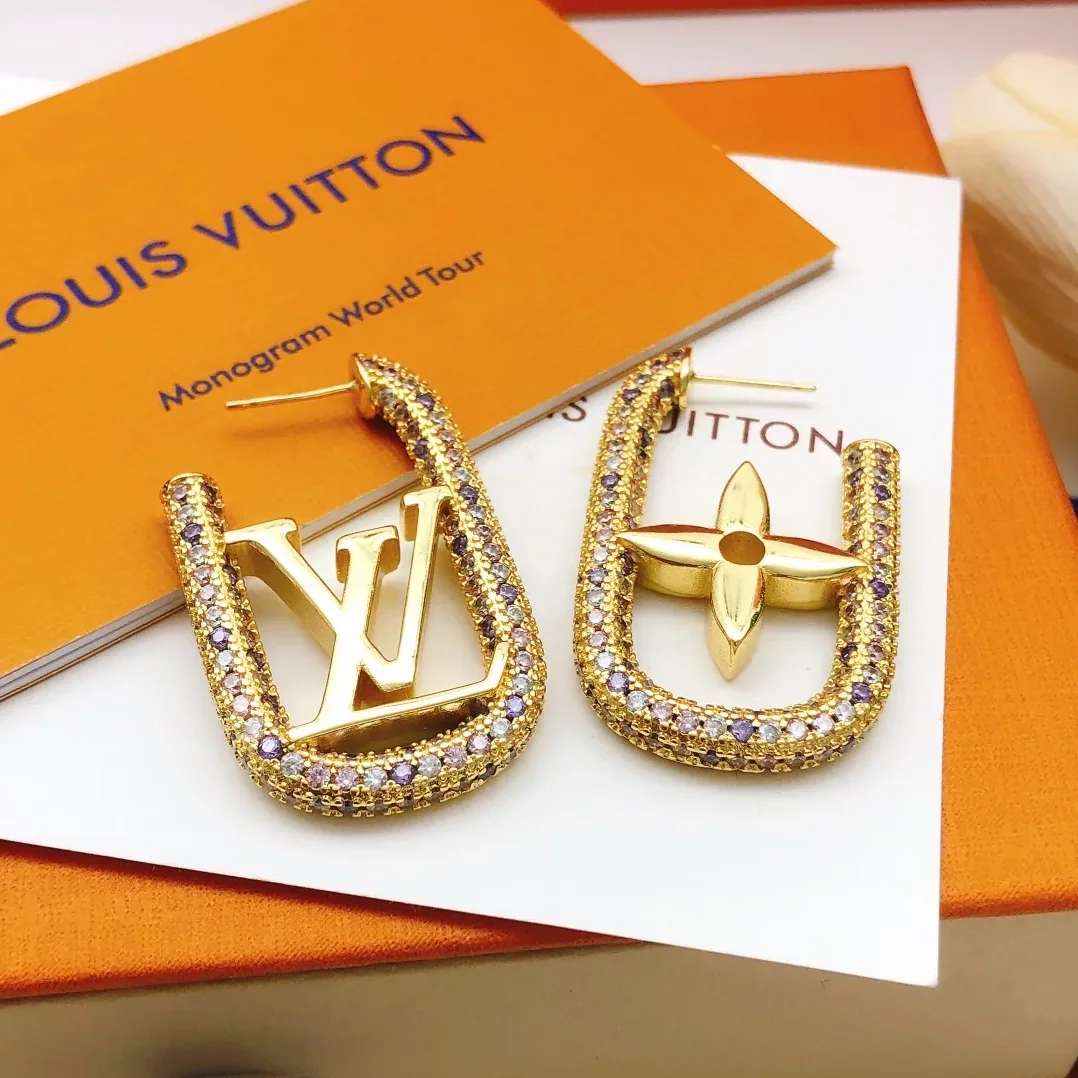 Louis Vuitton Diamond Stud Earrings Gold Louis Vuitton Diamond Stud Earrings Gold