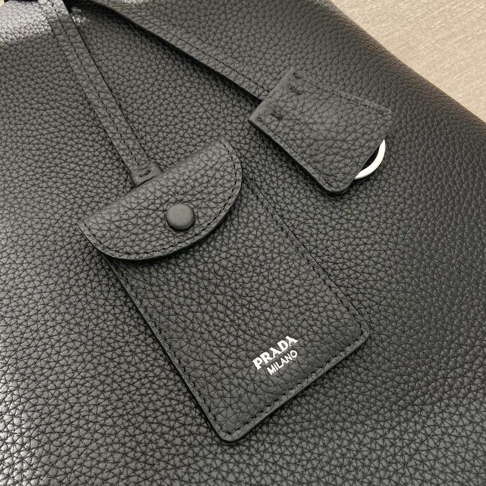 Prada Leather Tote for Unisex in Bamboo Gray Prada Leather Tote for Unisex in Bamboo Gray