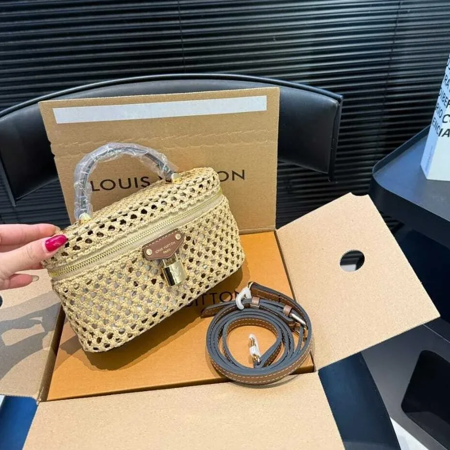Louis Vuitton Vanity Chain Pouch / Natural Tan Raffia Gold Hardware