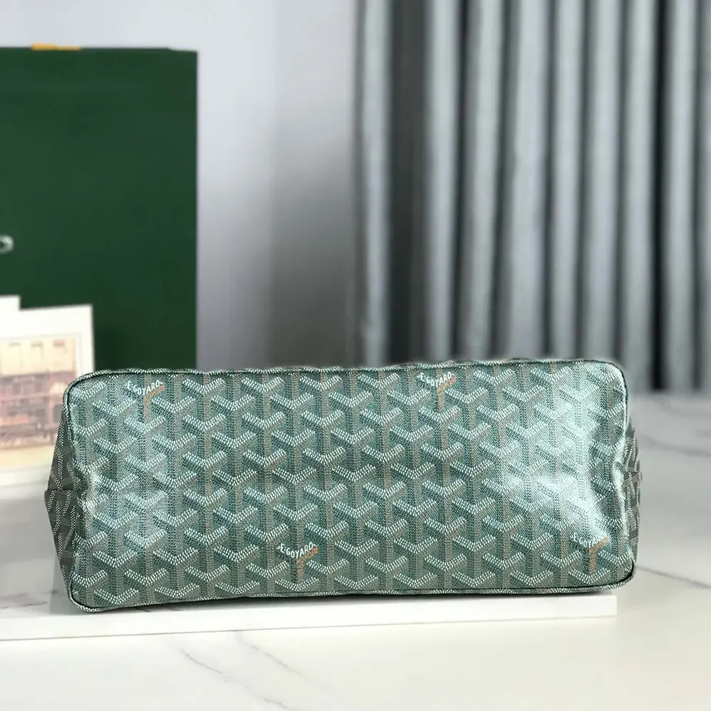 Goyard Bohème Hobo bag for Unisex in Pearly Green Goyard Bohème Hobo bag for Unisex in Pearly Green