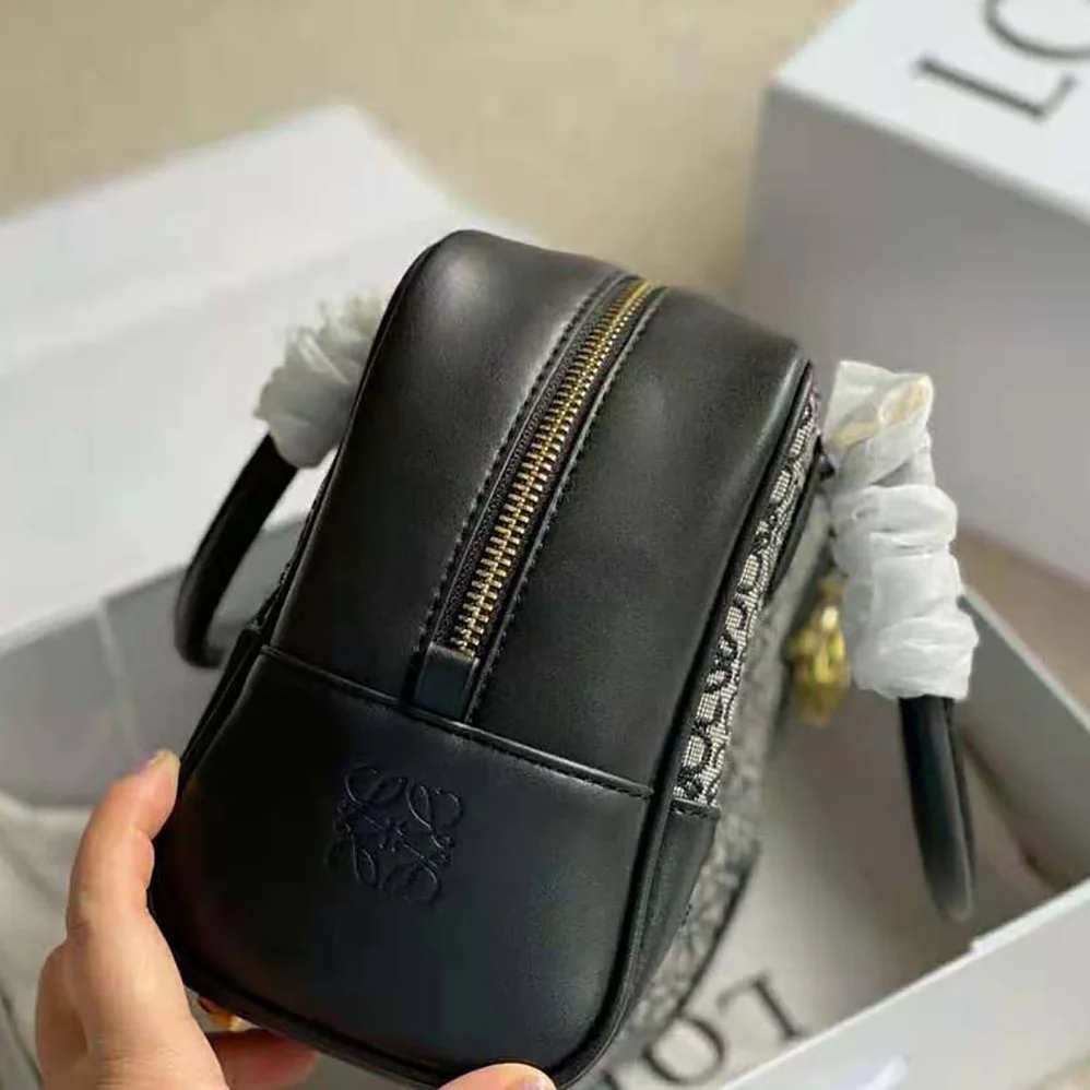 Loewe Amazona 19 Square Bag in Jacquard and Calfskin for Women in Black