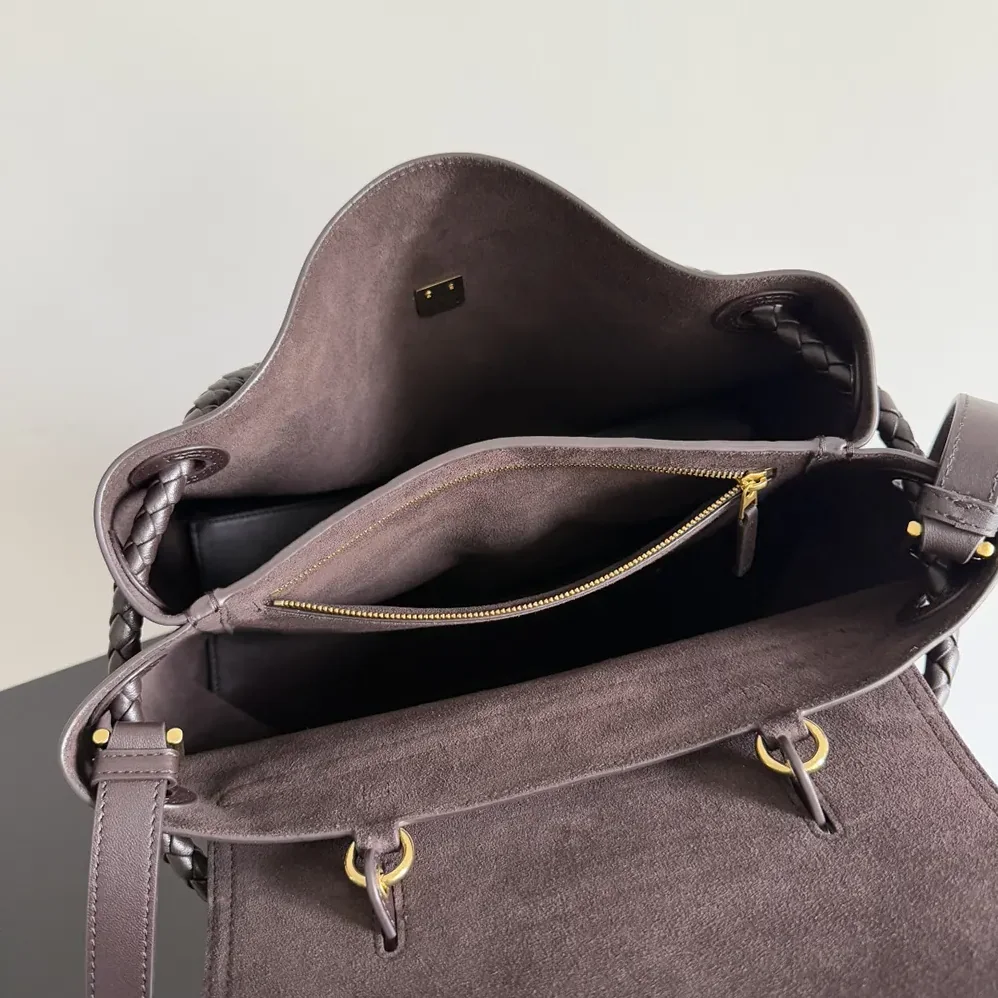 Bottega Veneta Medium Ciao Ciao for Women in Chocolate