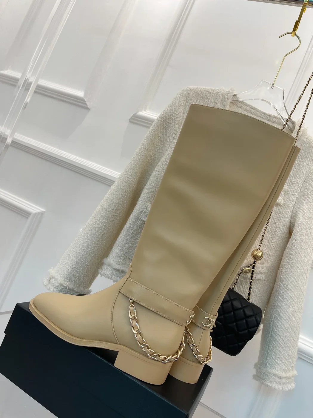 Chanel Ankle Boots With Chain Beige / Chanel Ankle Boots With Chain Beige /