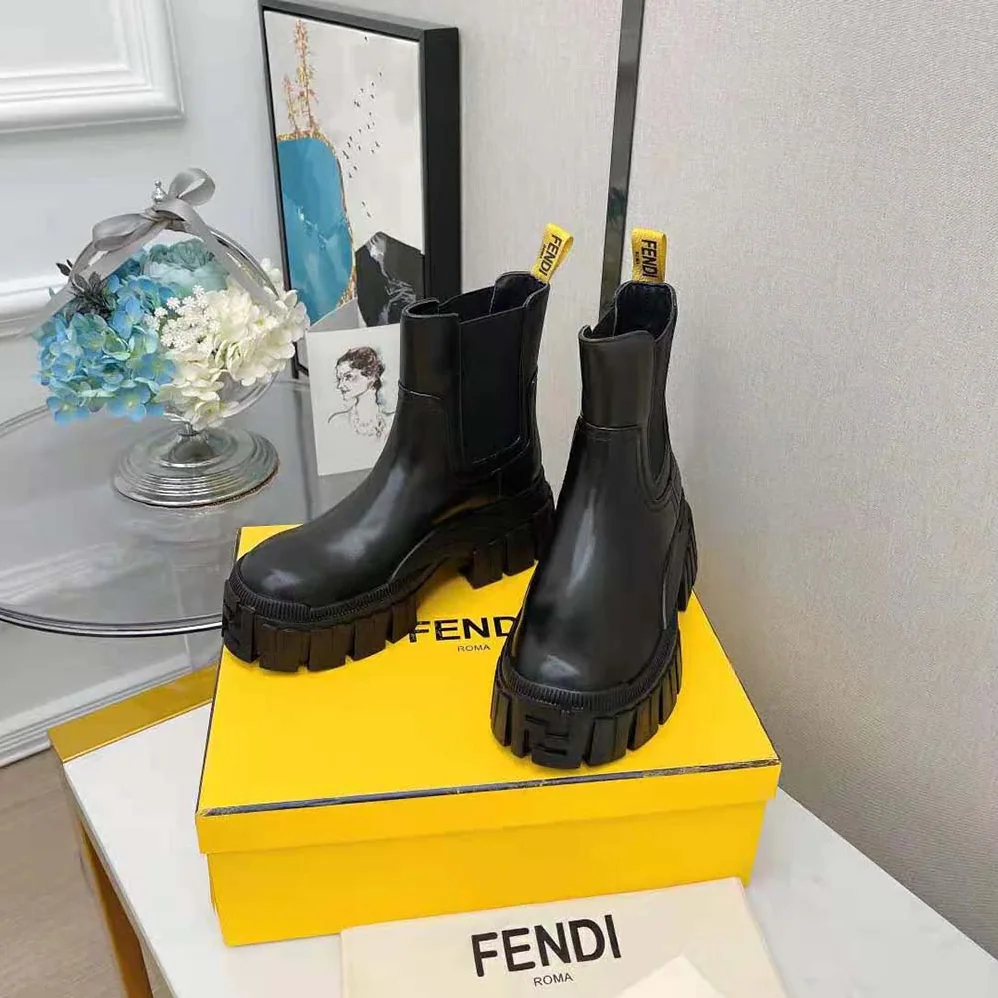 Fendi Force Black Leather Chelsea Boots for Women Fendi Force Black Leather Chelsea Boots for Women