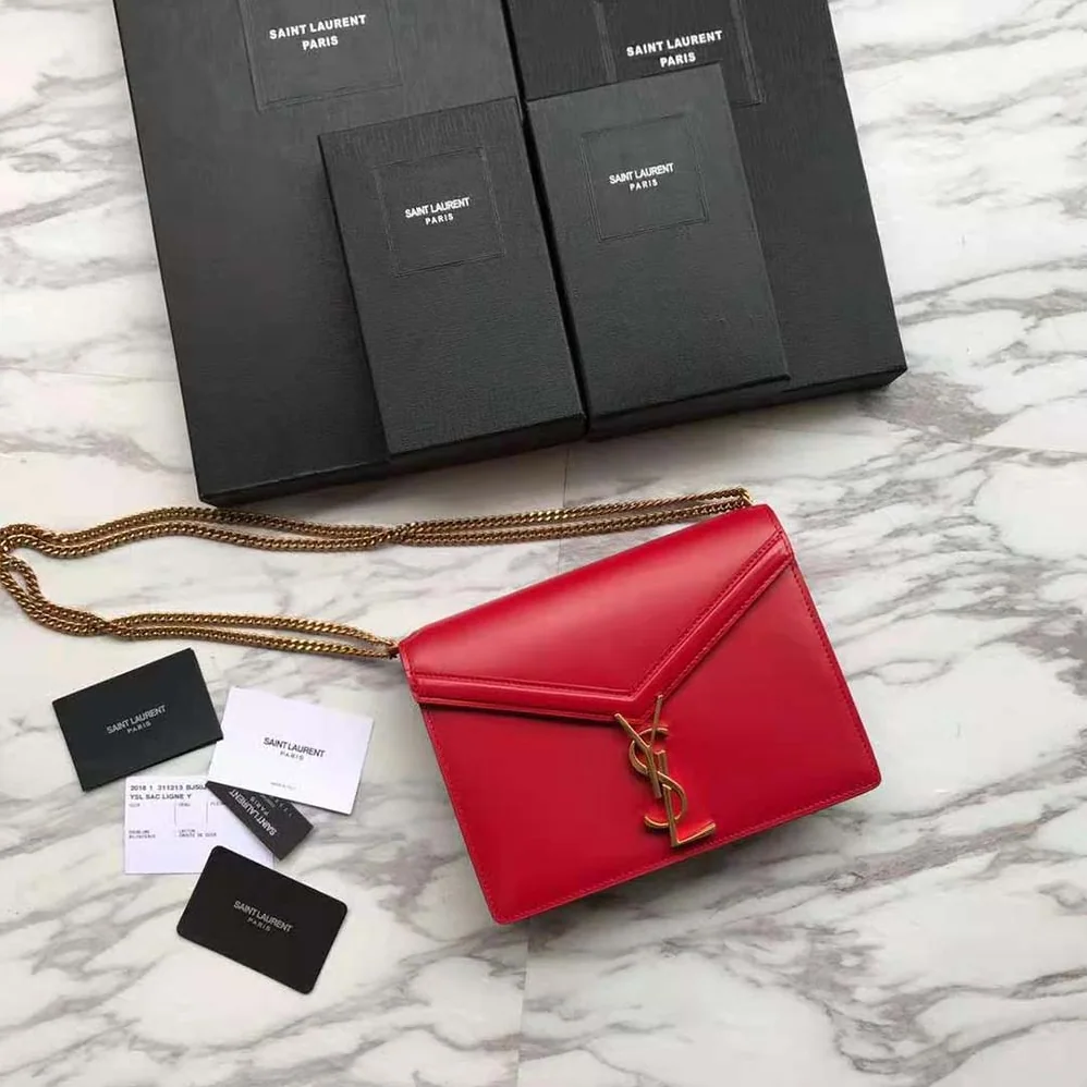 Saint Laurent YSL Cassandra Monogram Clasp Bag in Grain DE Poudre Embossed Leather for Women in Red Saint Laurent YSL Cassandra Monogram Clasp Bag in Grain DE Poudre Embossed Leather for Women in Red