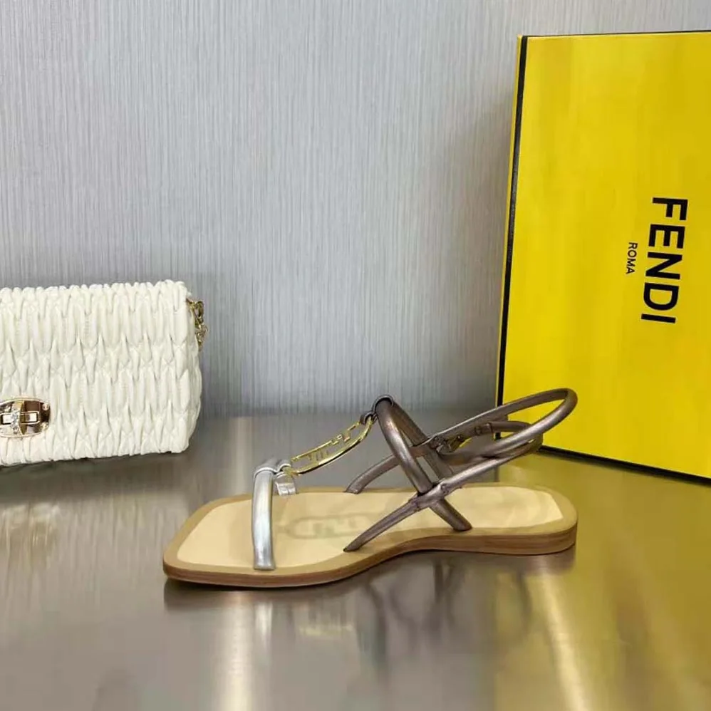 Fendi O Lock Silver Nappa Leather Sandals for Women Fendi O Lock Silver Nappa Leather Sandals for Women