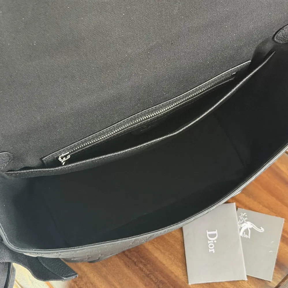 Dior Small Dior Jett Messenger Bag with Flap Black Dior Gravity Leather for Men Dior Small Dior Jett Messenger Bag with Flap Black Dior Gravity Leather for Men