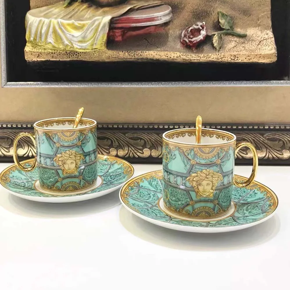 Versace Scala Del Palazzo Verde Mug for Unisex in Blue