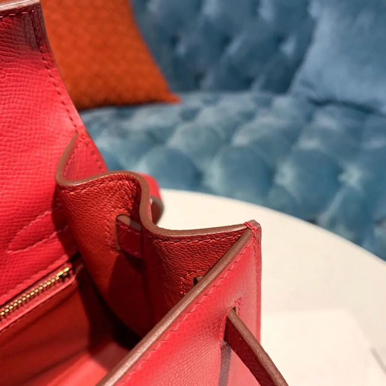 Hermes Kelly Tomate Gold Toned Hardware / Hermes Kelly Tomate Gold Toned Hardware /
