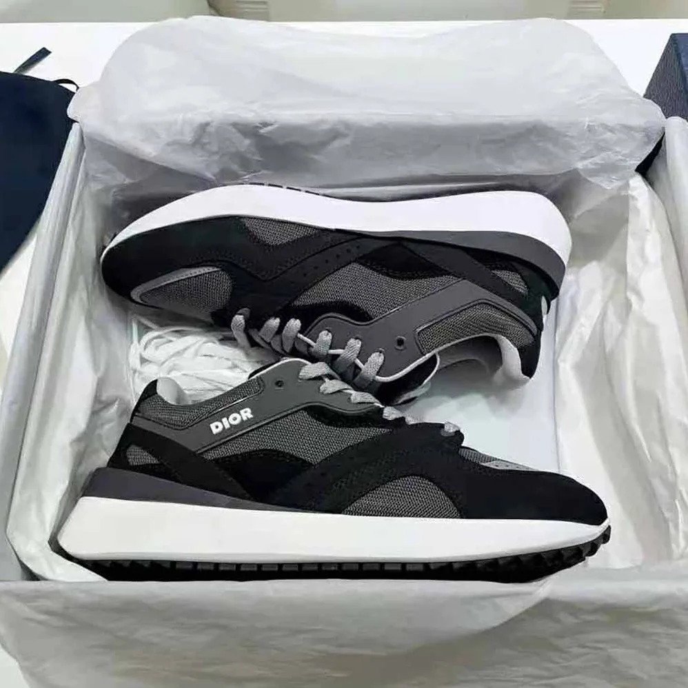 Dior B29 Sneaker Gray Technical Mesh Black Suede and Smooth Calfskin for Men Dior B29 Sneaker Gray Technical Mesh Black Suede and Smooth Calfskin for Men