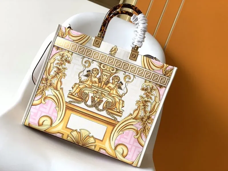 Fendi Fendace Sunshine Tote Bag White /