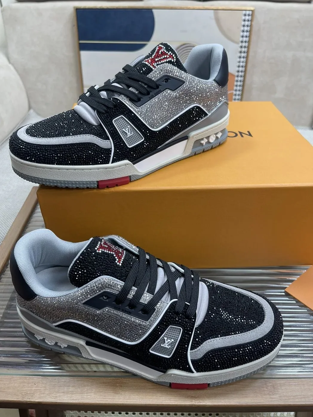 Louis Vuitton Trainer Sneaker LV Black in Silver