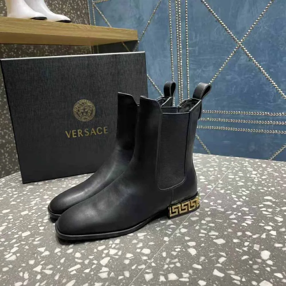 Versace Greca Chelsea Boots in Calf leather for Women in Black