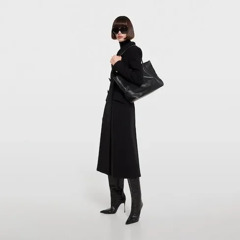 Gucci Jackie Medium Tote Bag in Black Silver Hardware Gucci Jackie Medium Tote Bag in Black Silver Hardware