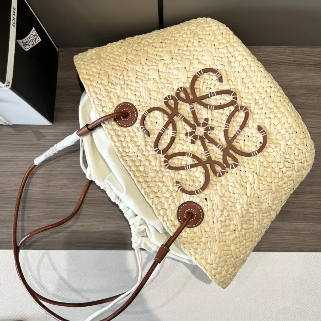 Small Anagram Basket Bag Beige/Brown / A223P65X01 Small Anagram Basket Bag Beige/Brown / A223P65X01