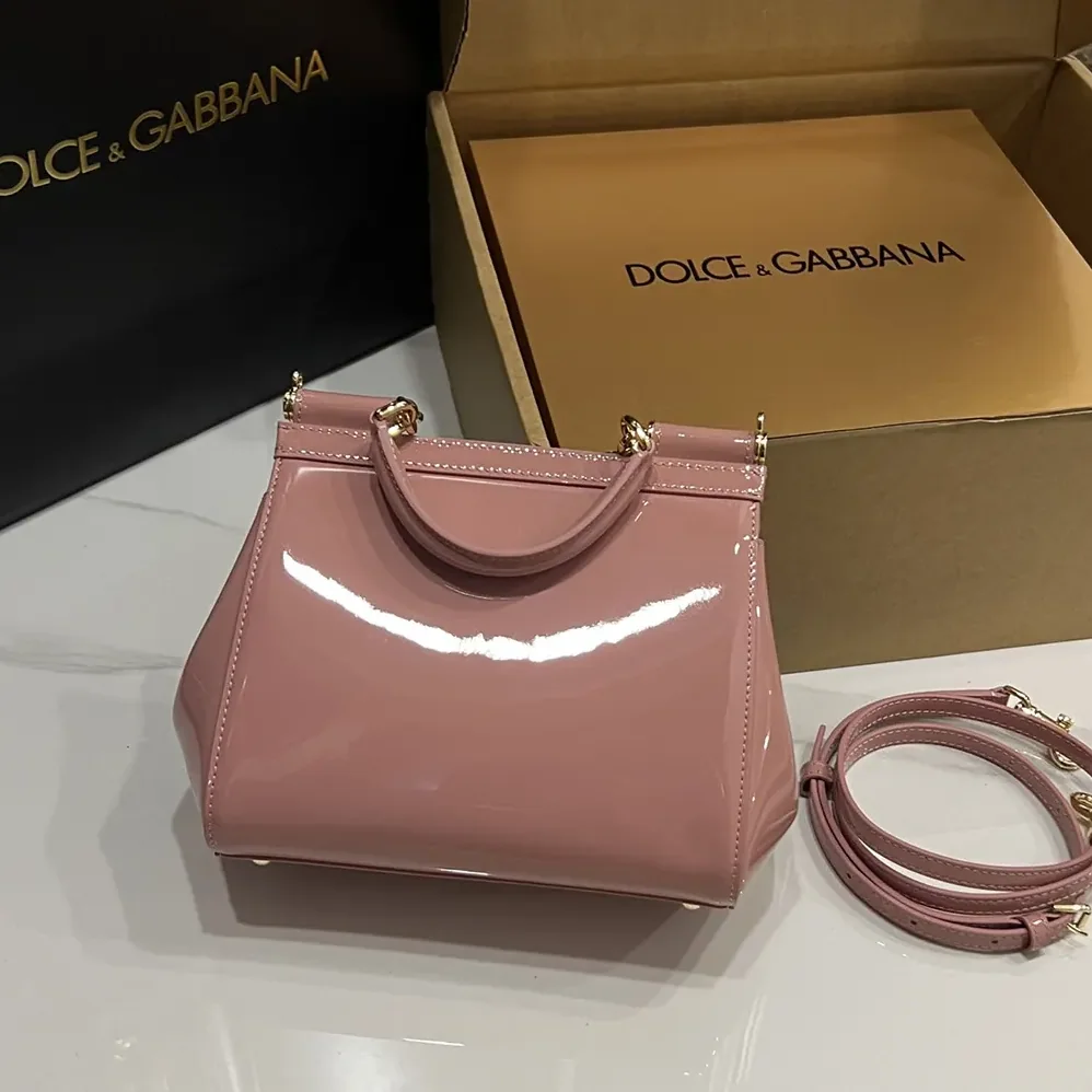 Dolce Gabbana D&G Small Sicily Handbag in Patent Leather for Women in Pink
