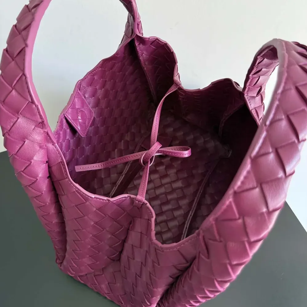 Bottega Veneta Medium Campana for Women in Rose