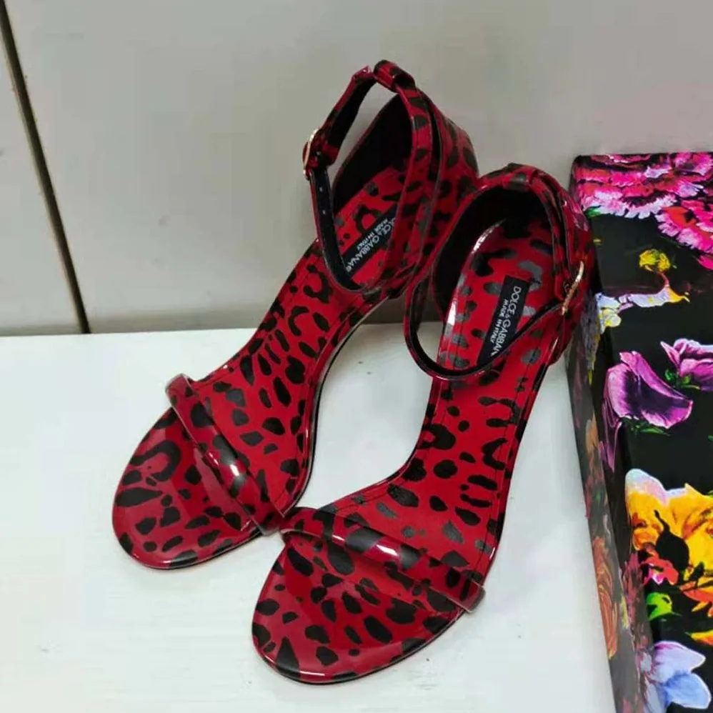 Dolce Gabbana D&G Sandals in Red Leopard for Women in Print Patent Leather