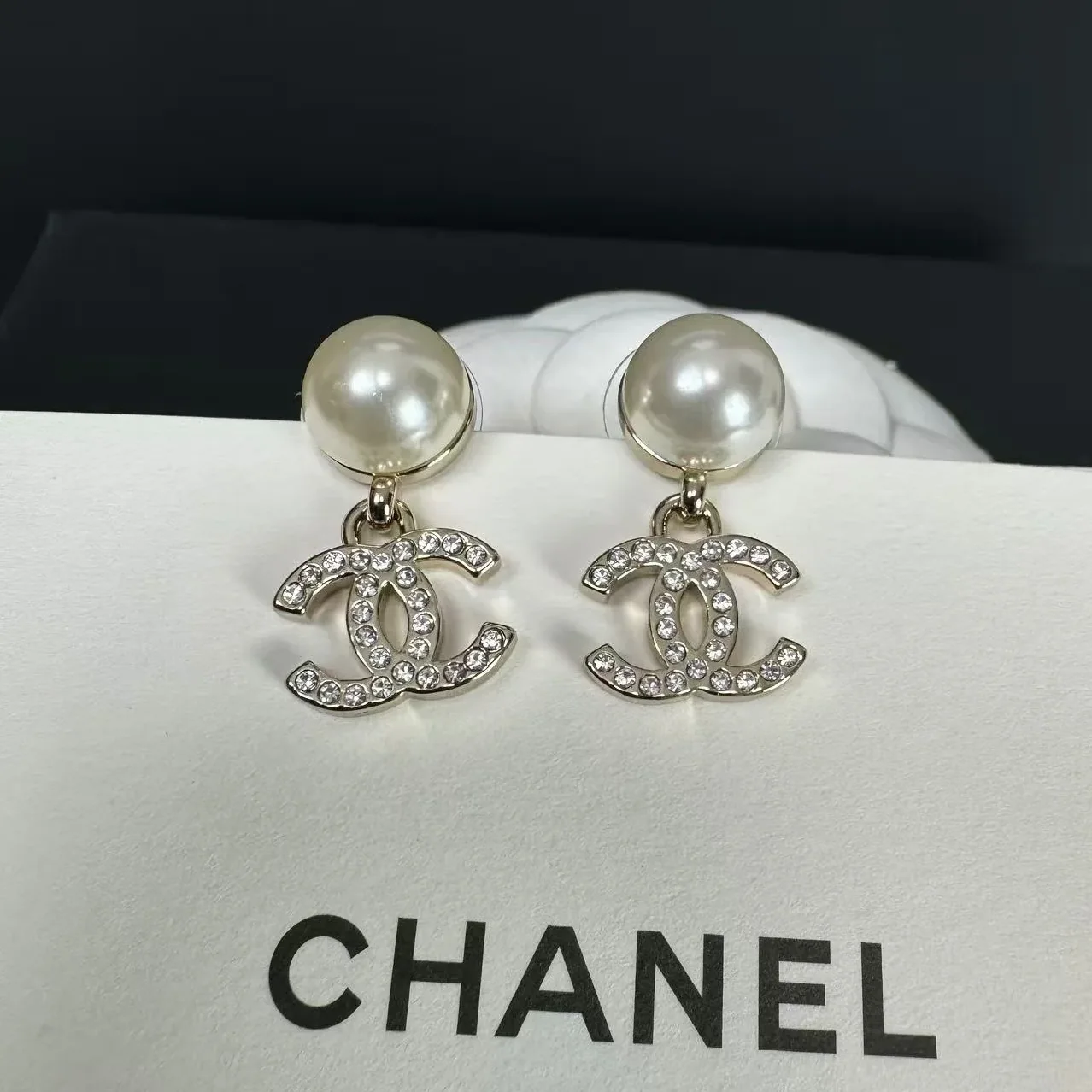 Chanel CC Earrings Gold Hardware Chanel CC Earrings Gold Hardware
