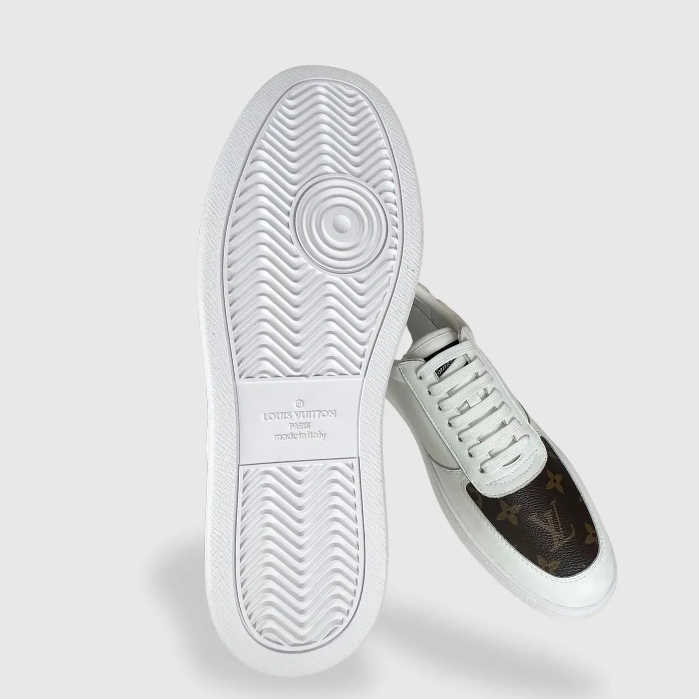 Louis Vuitton Rivoli Sneaker Brown And White
