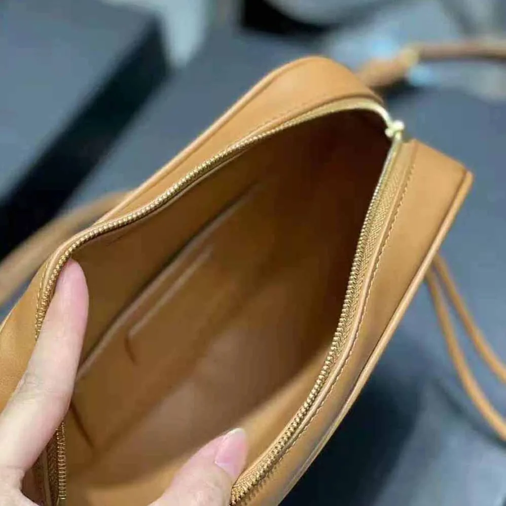 Saint Laurent YSL Monogramme Coeur Bag in Canvas and Vintage Leather for Women