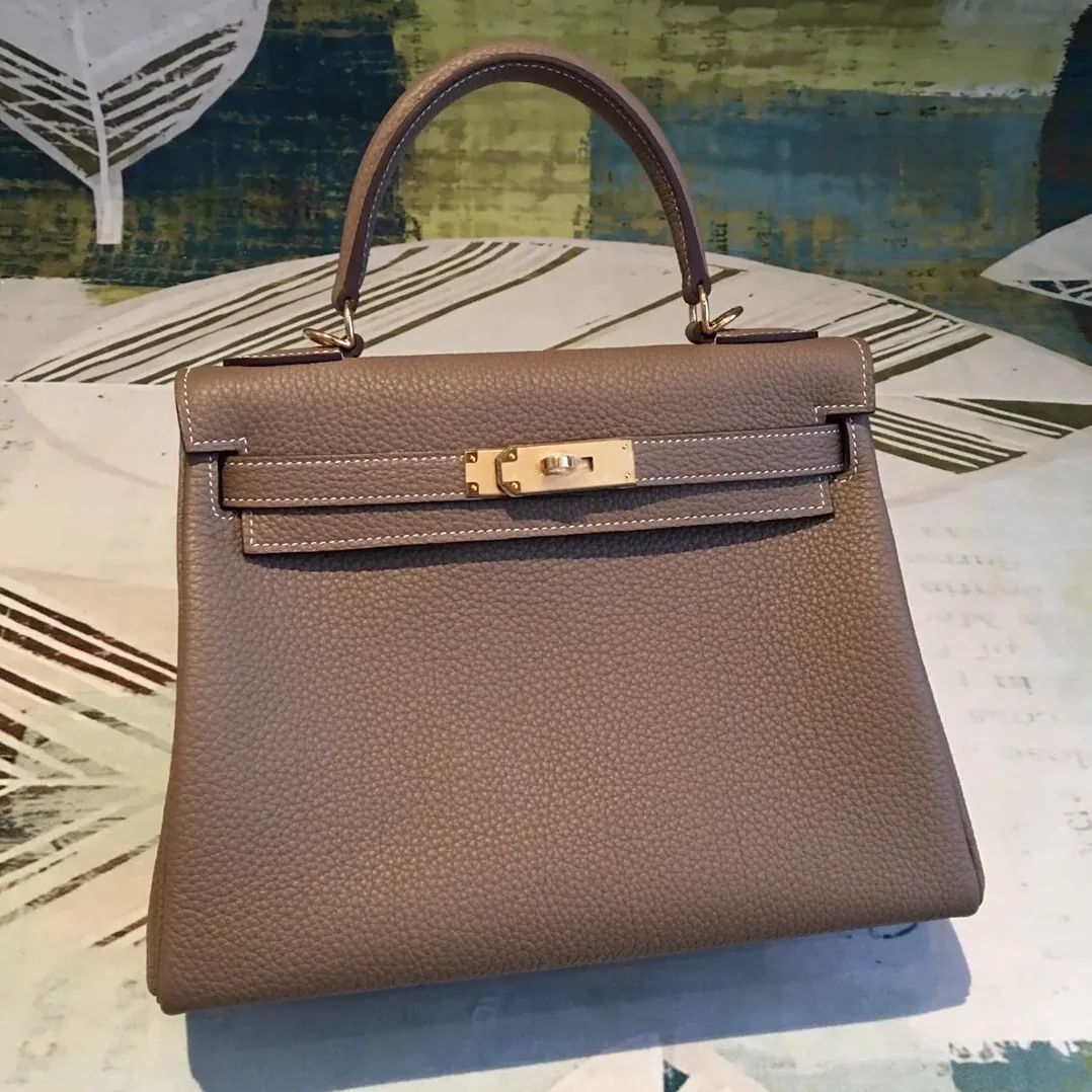 Hermes Kelly 28 Greige Bag With Gold Toned Harware
