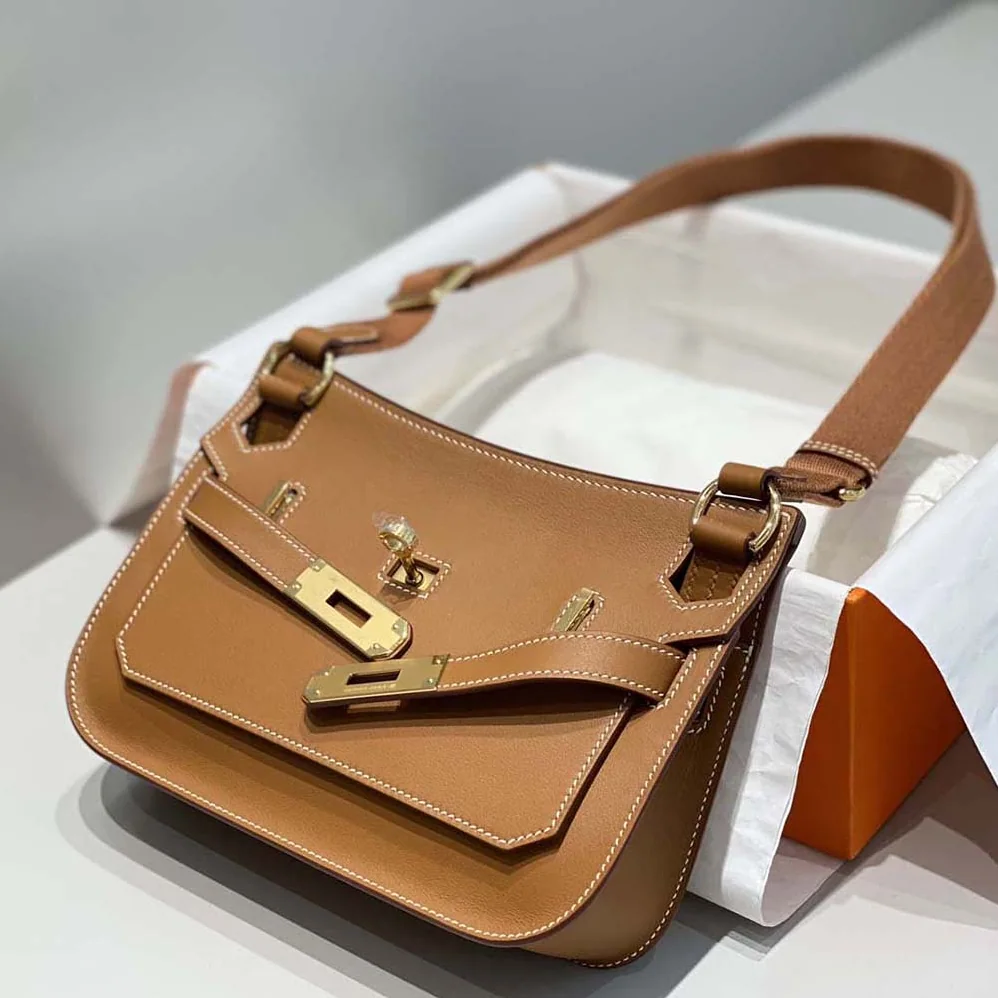 Hermes Jyspiere in Evercolor Leather for Women in Brown Hermes Jyspiere in Evercolor Leather for Women in Brown