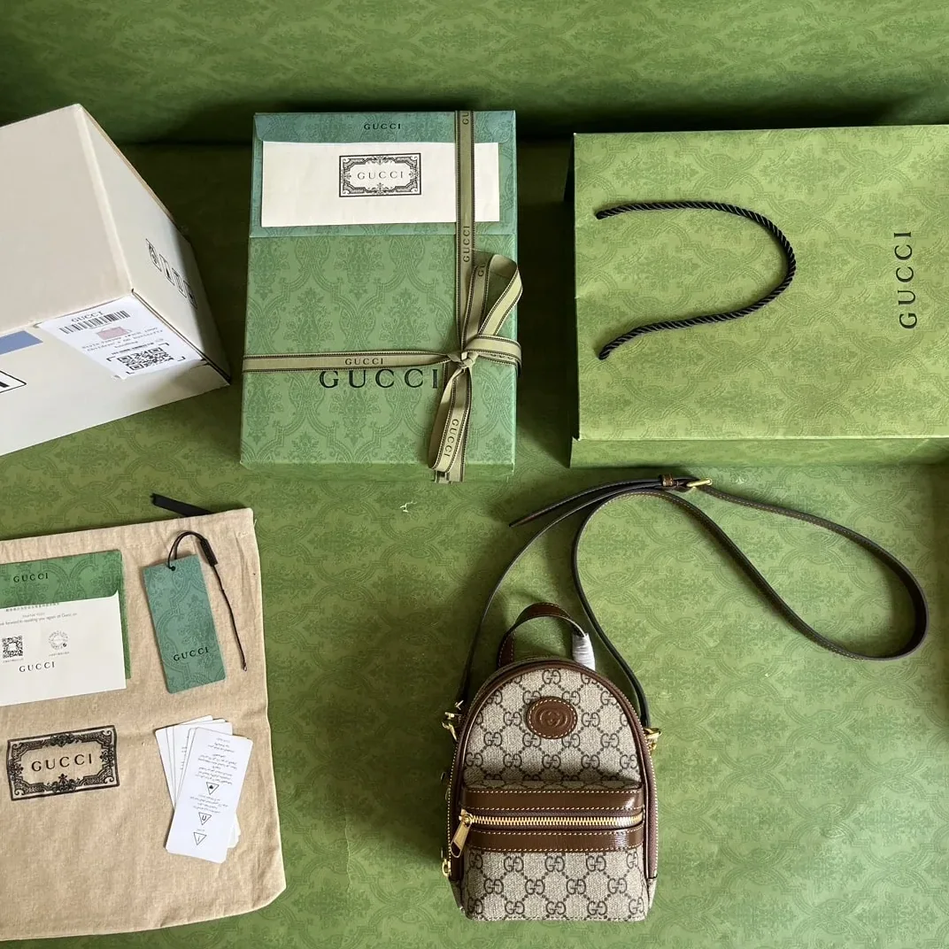 Gucci Multi in Function Bag Brown /