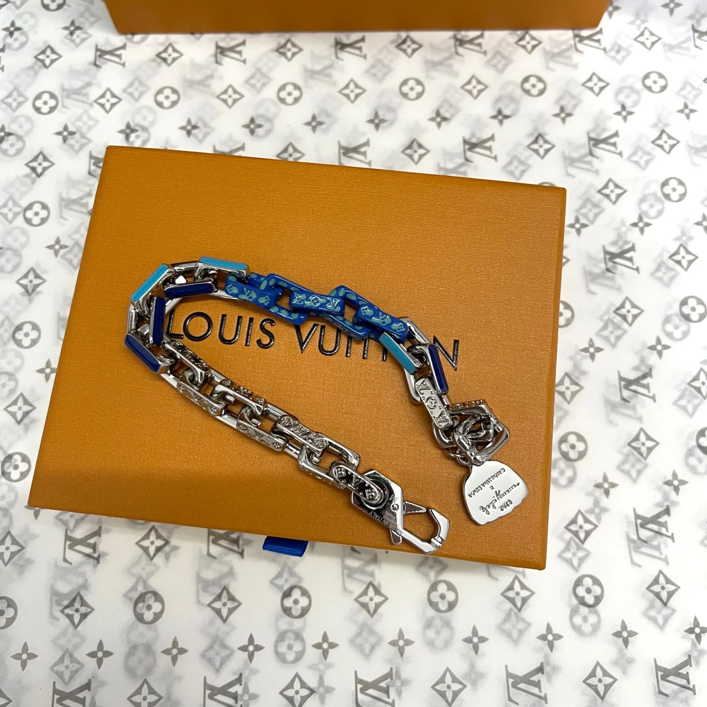 Louis Vuitton LV x YK Paradise Chain Bracelet Blue Louis Vuitton LV x YK Paradise Chain Bracelet Blue