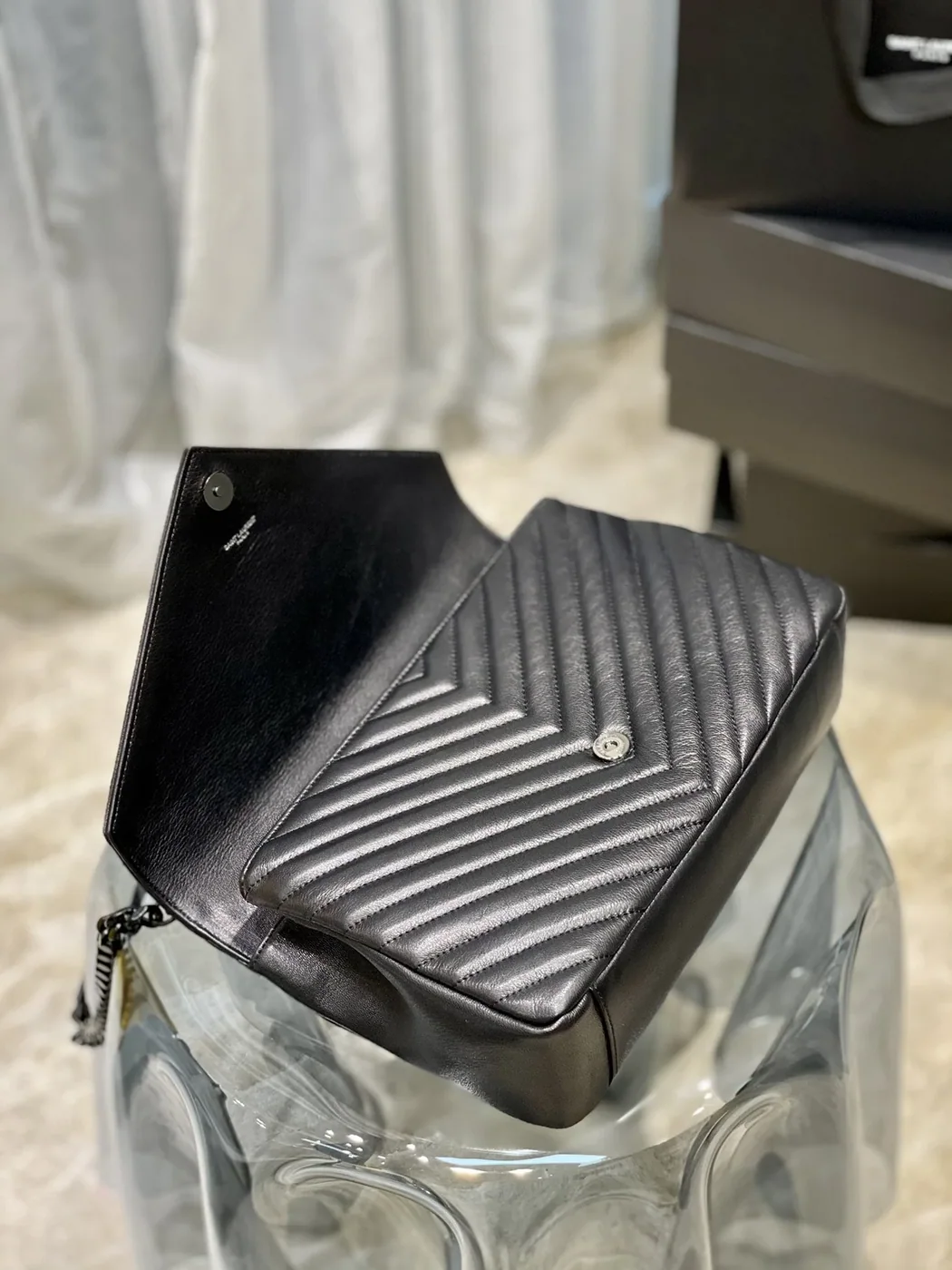 Saint Laurent College Large Chain Bag Black With Metal Toned Hardware in YSL Saint Laurent College Large Chain Bag Black With Metal Toned Hardware in YSL