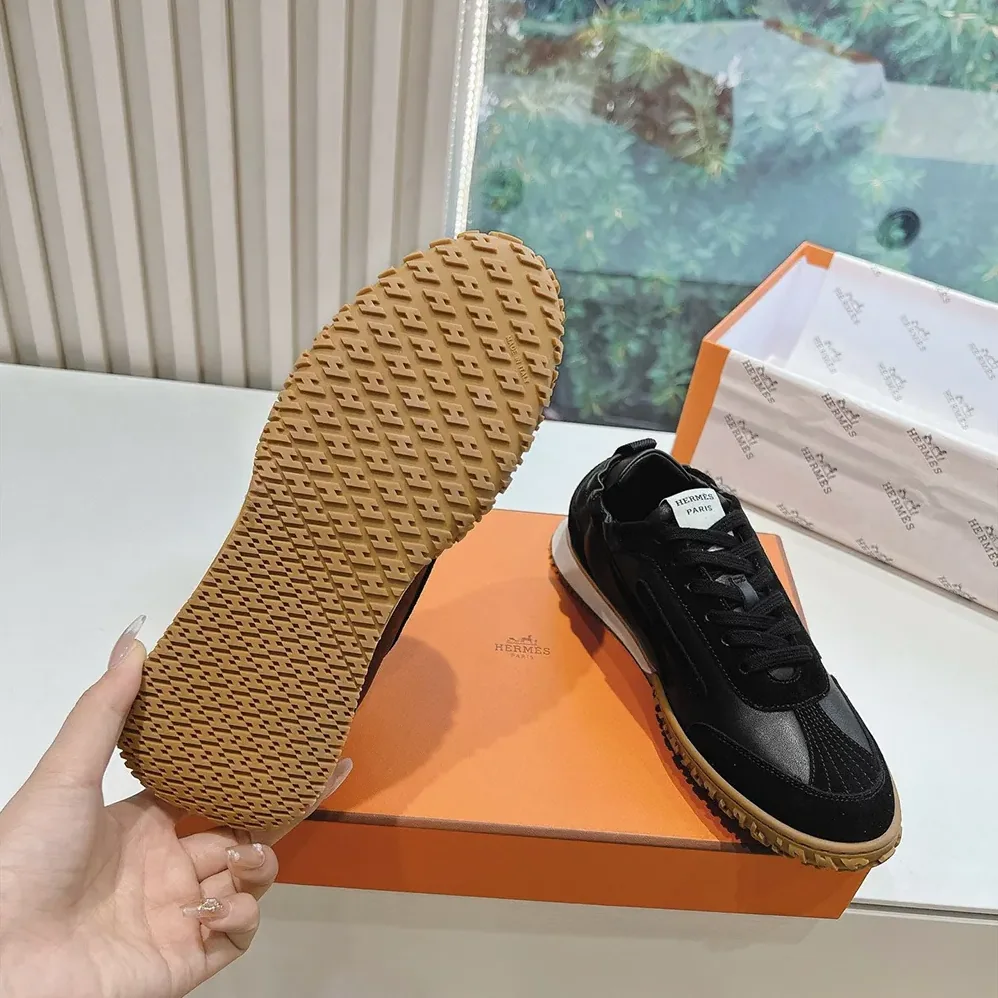 Hermes Jet Sneaker in Technical Canvas and Suede Goatskin for Unisex in Black