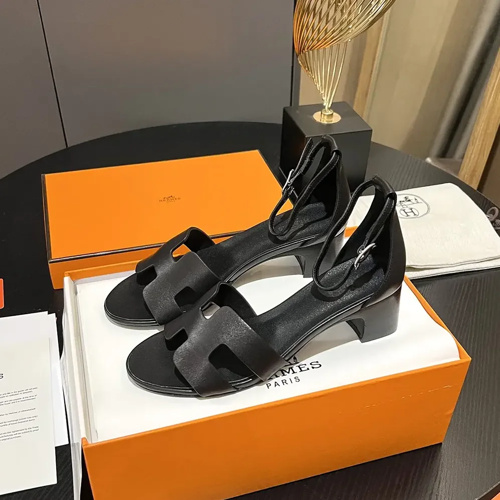 Hermes Encens 50 Sandal-Black H221119Z for Women