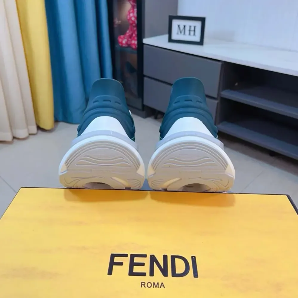 Fendi F-Light Sneakers Green Mesh and Leather Running Shoes for Unisex Fendi F-Light Sneakers Green Mesh and Leather Running Shoes for Unisex