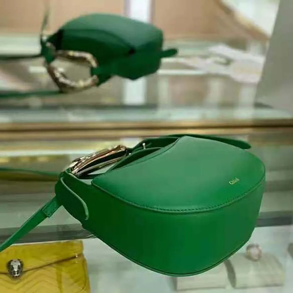 Chloe Kiss Small Purse in Small Grain Calfskin for Women in Green