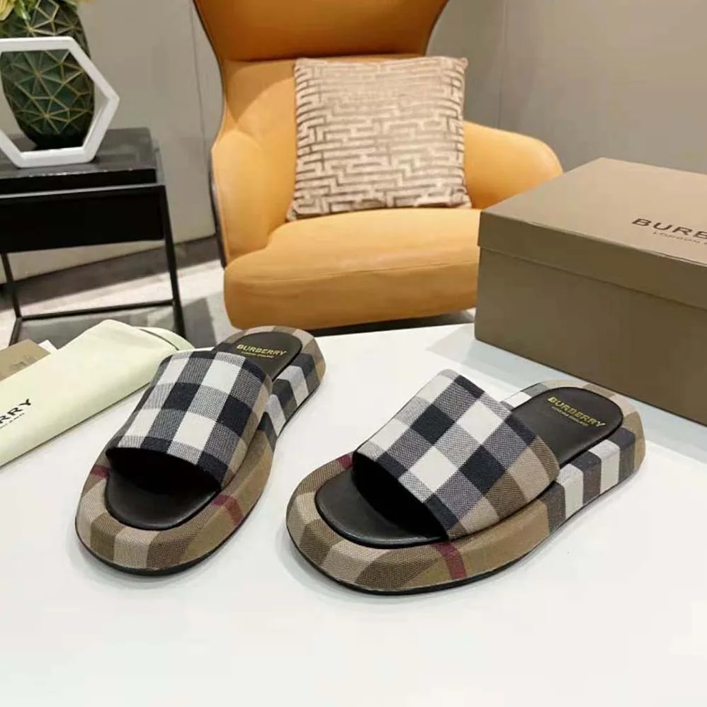 Burberry Check Cotton Slides Containing Organic Cotton for Women in Brown