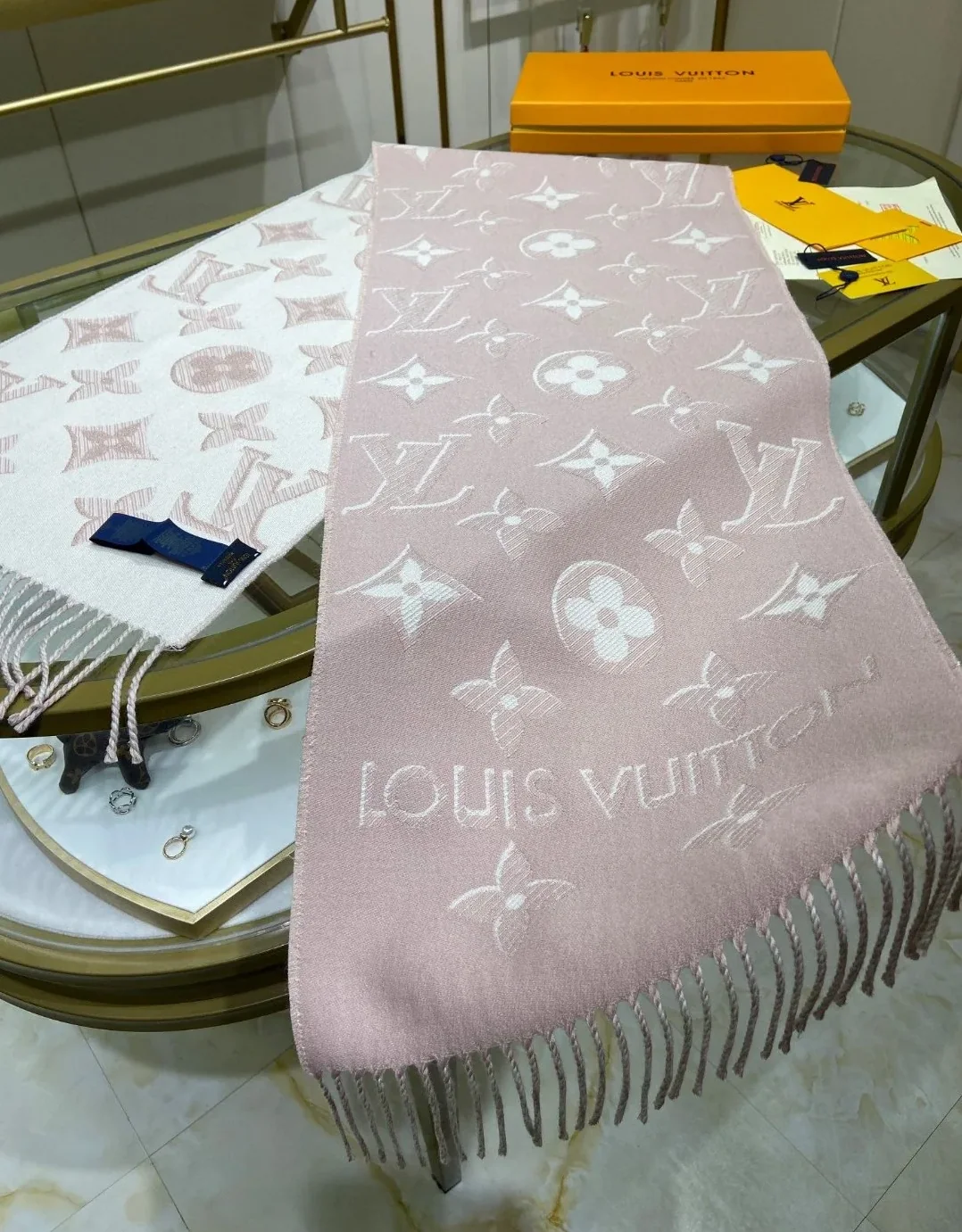Louis Vuitton Double Sided Long Scarf Pink Louis Vuitton Double Sided Long Scarf Pink