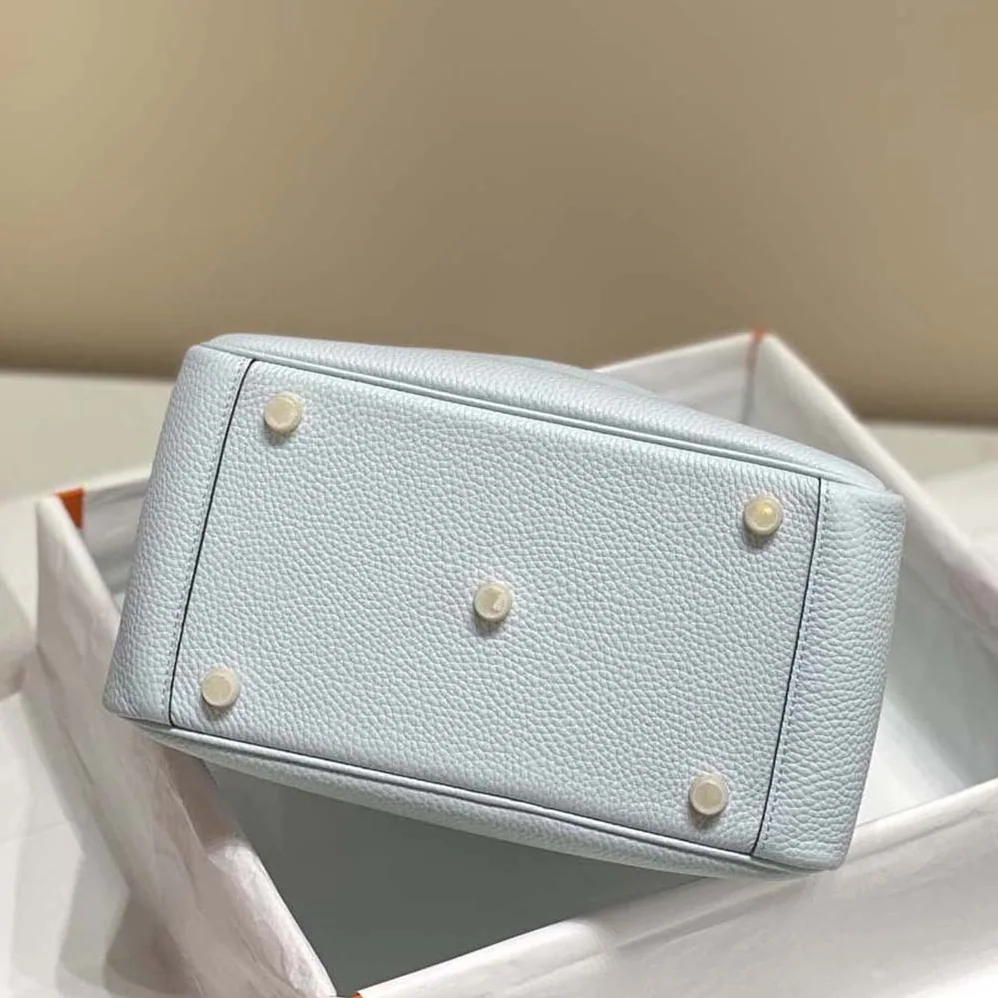 Hermes Lindy 26 in Clemence Leather for Women in Blue Hermes Lindy 26 in Clemence Leather for Women in Blue