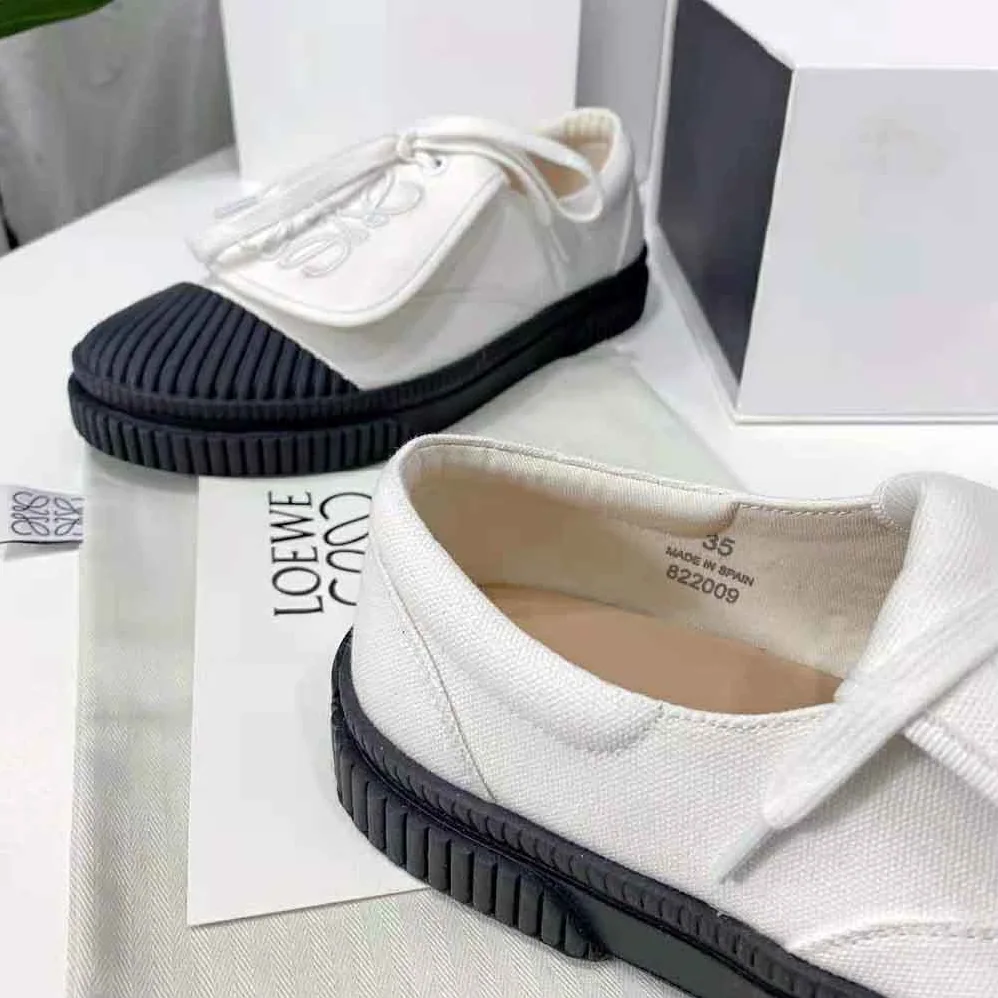 Loewe Anagram Flap Sneaker in Canvas for Women in White