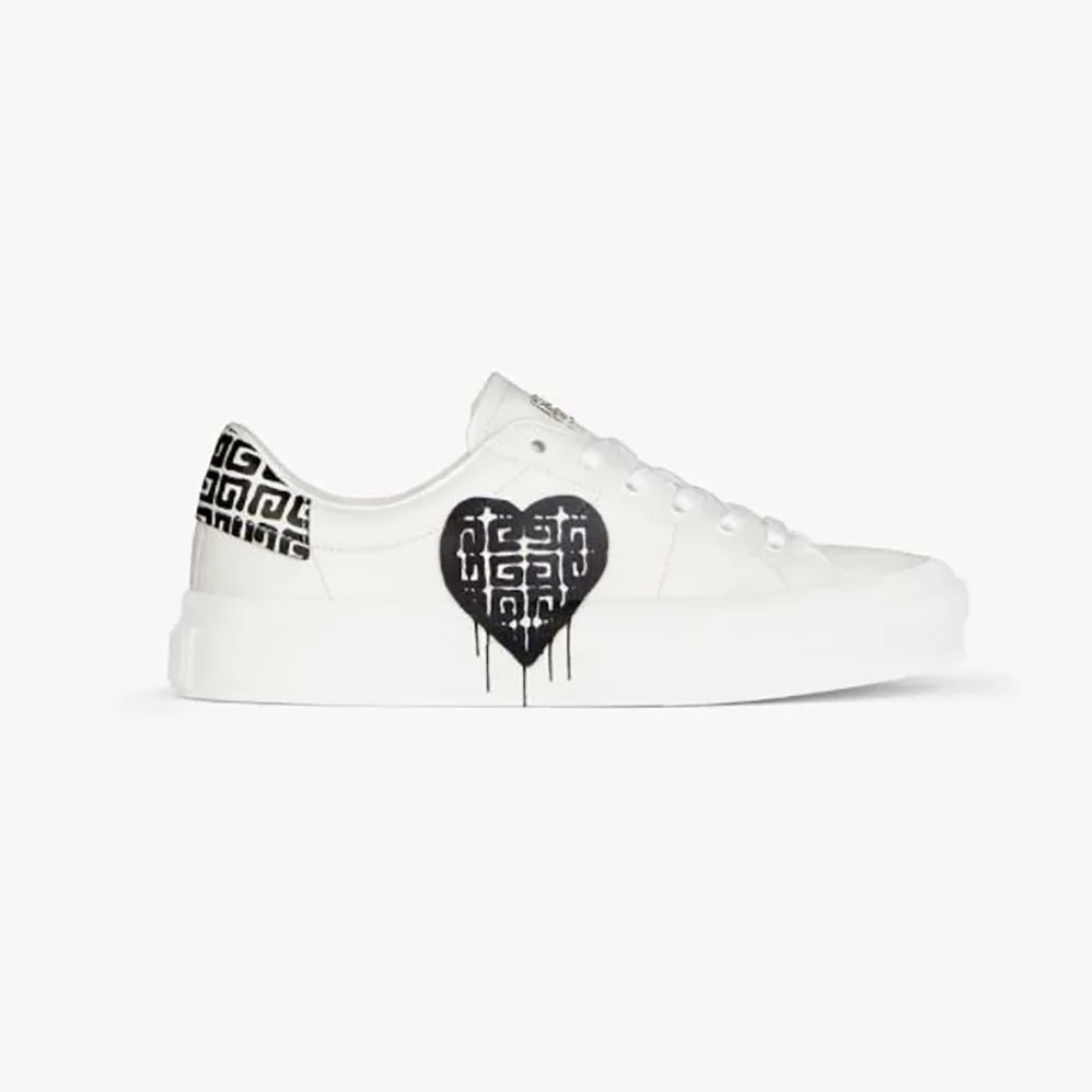 Givenchy Sneakers in Leather with Tag Effect 4G Print for Unisex in White