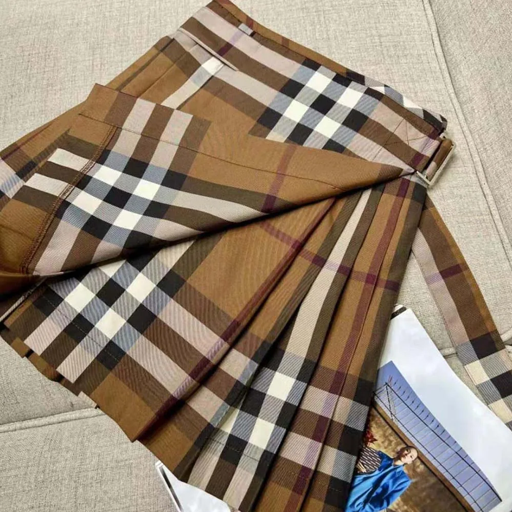 Burberry Check Wool Pleated Skirt for Women Burberry Check Wool Pleated Skirt for Women