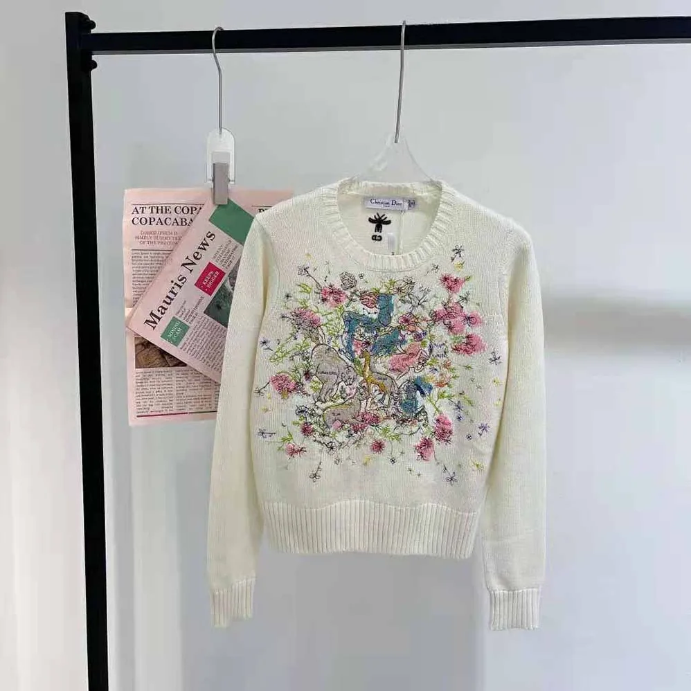 Dior Chez Moi Sweater Ecru Cashmere Intarsia Knit with Multicolor D for Women in Constellation Motif Dior Chez Moi Sweater Ecru Cashmere Intarsia Knit with Multicolor D for Women in Constellation Motif