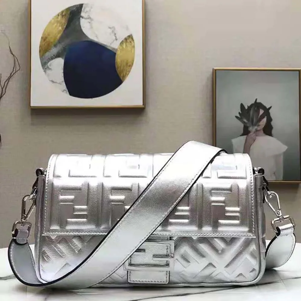 Fendi Baguette Fendi Prints On Leather Bag for Women in Silver Fendi Baguette Fendi Prints On Leather Bag for Women in Silver