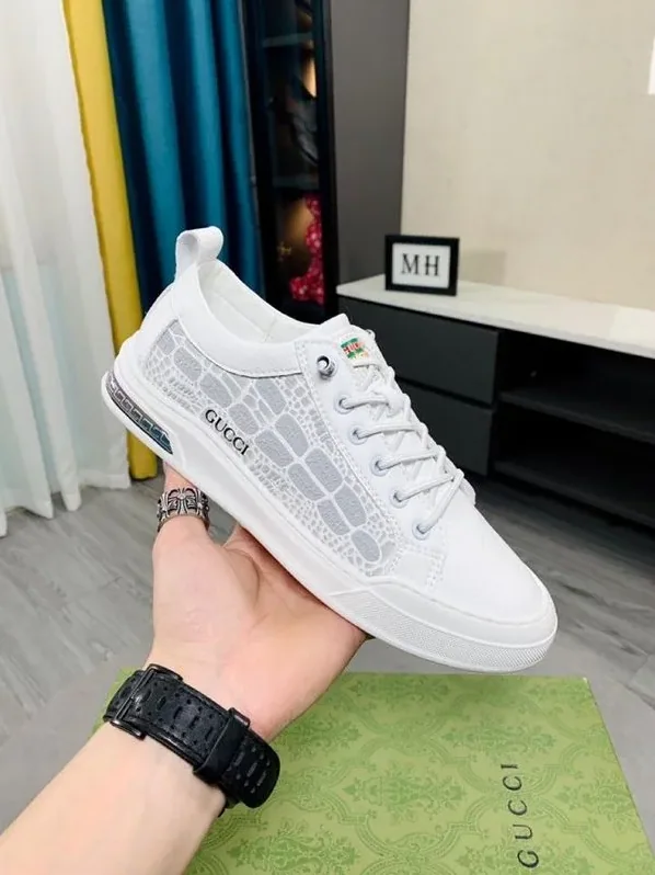 Gucci Crocodile Embossing Sneakers White for Men Gucci Crocodile Embossing Sneakers White for Men