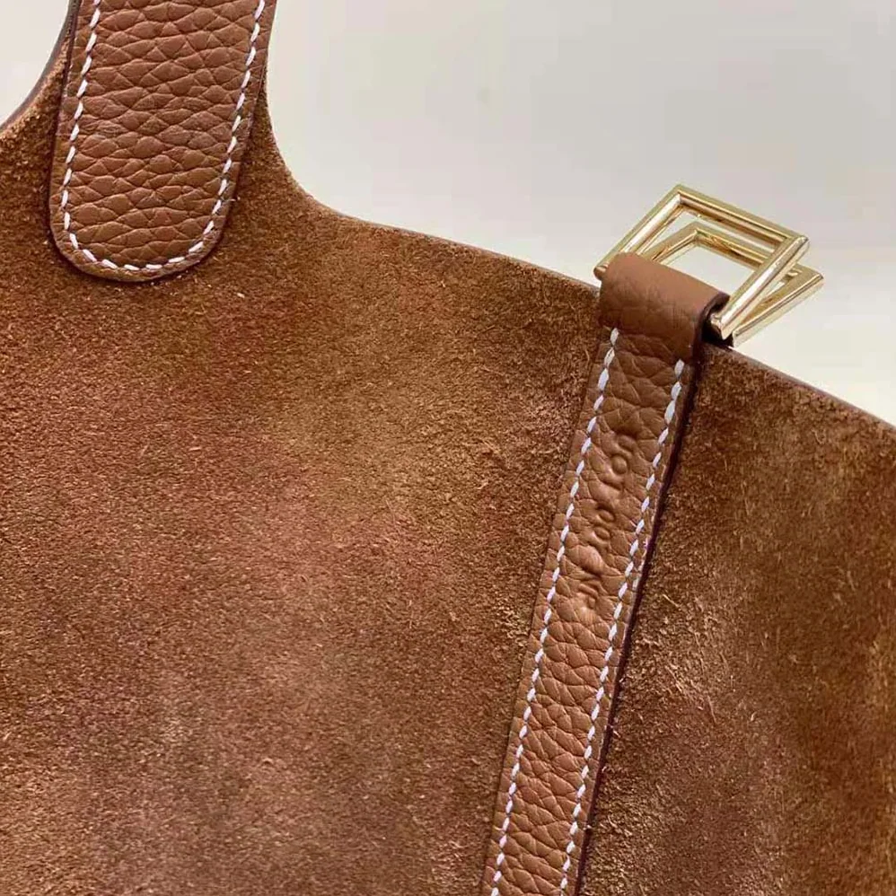 Hermes Picotin Lock 18cm in Clémence leather for Women in Brown Hermes Picotin Lock 18cm in Clémence leather for Women in Brown