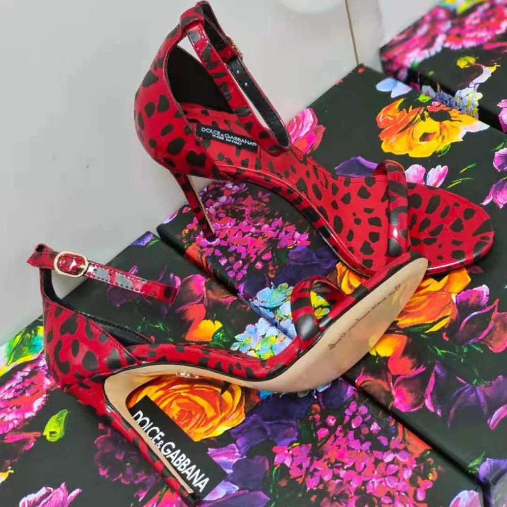 Dolce Gabbana D&G Sandals in Red Leopard for Women in Print Patent Leather