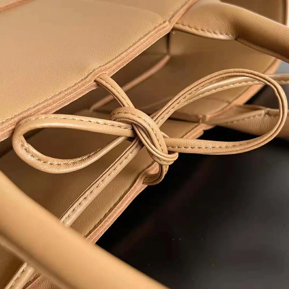 Bottega Veneta Mini Arco Tote Bag with Detachable Strap for Women in Orange Bottega Veneta Mini Arco Tote Bag with Detachable Strap for Women in Orange