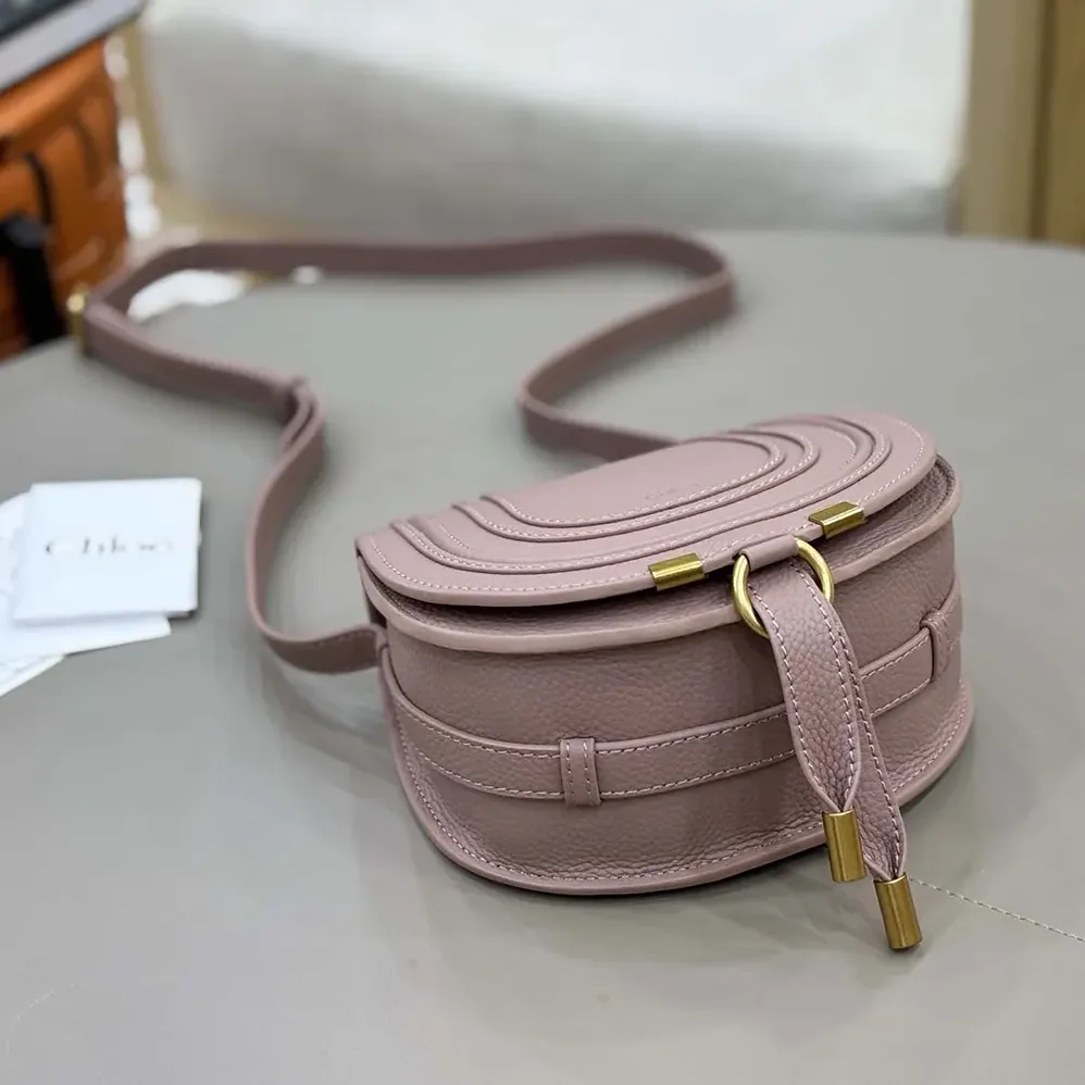 Chloe Small Marcie Saddle Bag is Crafted Leather for Women Chloe Small Marcie Saddle Bag is Crafted Leather for Women
