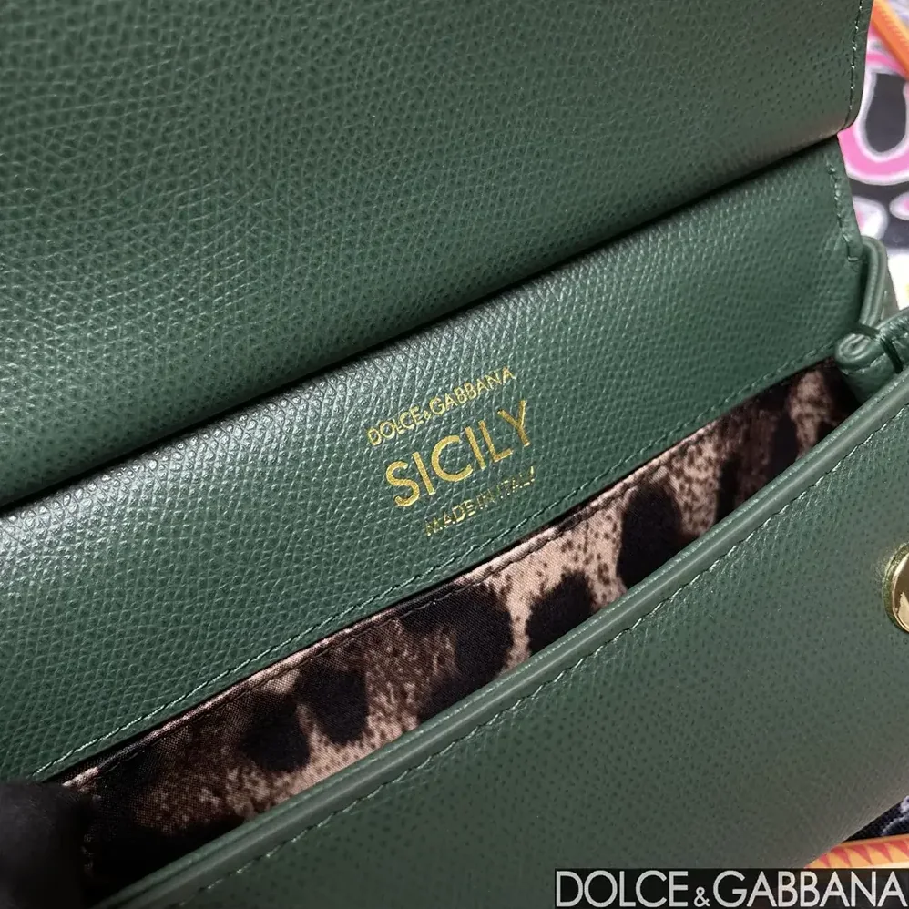 Dolce Gabbana D&G Small Sicily Handbag for Women in Green Dolce Gabbana D&G Small Sicily Handbag for Women in Green